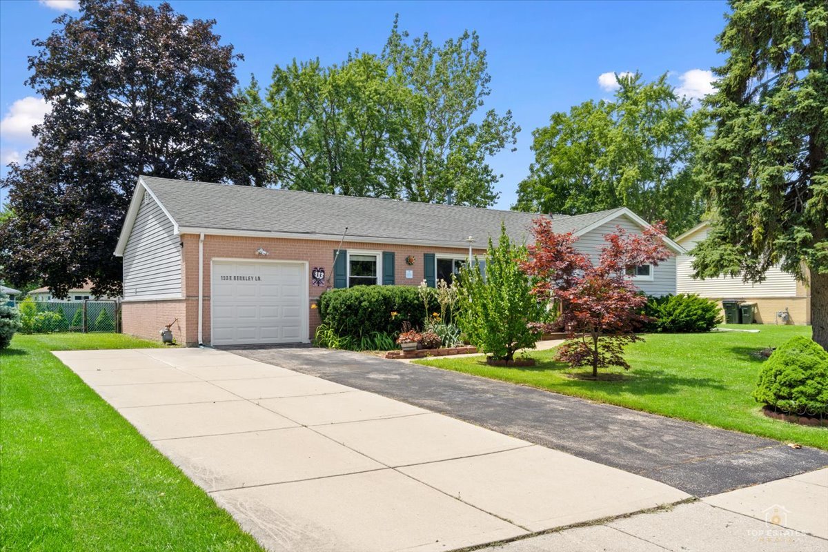 133 E Berkley Lane