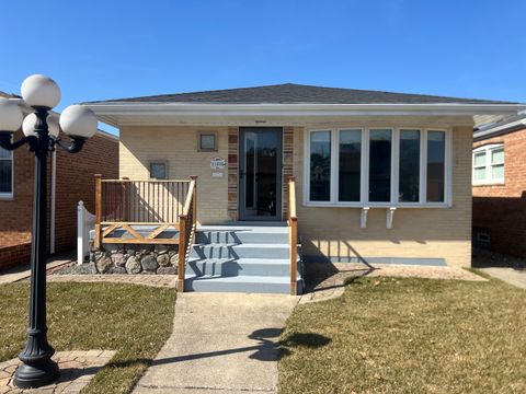 11006 S Avenue F Chicago IL 60617