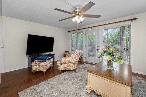 Tiny photo for 3717 35th Street #1, Moline, IL 61265 (MLS # 12547741)