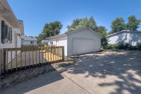 Tiny photo for 1301 W Wood Street, Bloomington, IL 61701 (MLS # 12749460)