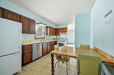 Tiny photo for 482 Pinewood Drive, North Aurora, IL 60542 (MLS # 12732133)