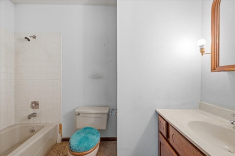 Tiny photo for 482 Pinewood Drive, North Aurora, IL 60542 (MLS # 12732133)