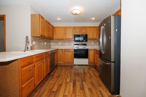 Tiny photo for 1414B Tamarack Cc Trail, Normal, IL 61761 (MLS # 12492048)