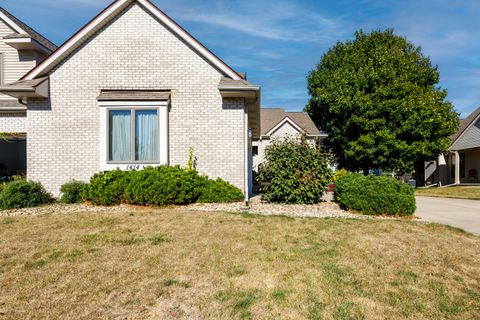 Tiny photo for 1414B Tamarack Cc Trail, Normal, IL 61761 (MLS # 12492048)