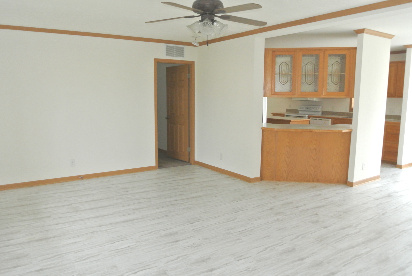 894 Meadowlark Circle