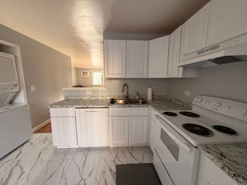 Tiny photo for 202 S Waters Edge Drive #102, Glendale Heights, IL 60139 (MLS # 12518944)