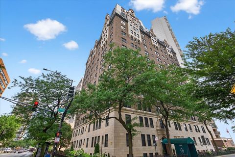 Tiny photo for 6101 N Sheridan Road #12E, Chicago, IL 60660 (MLS # 12450523)