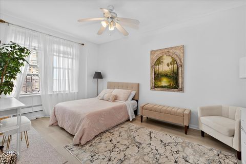 Tiny photo for 6101 N Sheridan Road #12E, Chicago, IL 60660 (MLS # 12450523)