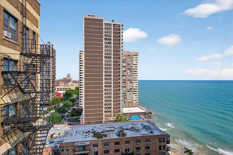 Tiny photo for 6101 N Sheridan Road #12E, Chicago, IL 60660 (MLS # 12450523)