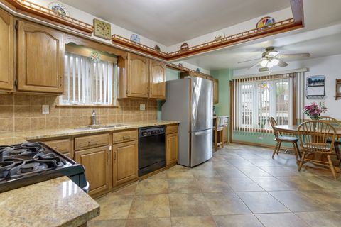 Tiny photo for 3313 Gustav Street, Franklin Park, IL 60131 (MLS # 12613195)