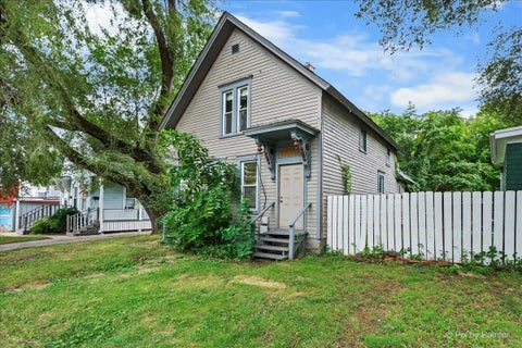 Tiny photo for 679 Villa Street, Elgin, IL 60120 (MLS # 12762758)