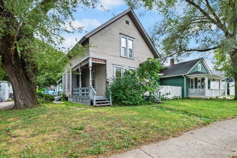 Photo of 679 Villa Street, Elgin, IL 60120 (MLS # 12762758)