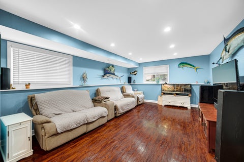 Tiny photo for 557 W Crockett Avenue, Elmhurst, IL 60126 (MLS # 12628053)