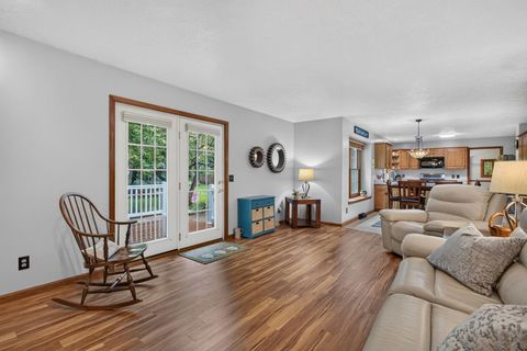 Tiny photo for 4621 Hamilton Drive, Davenport, IA 52807 (MLS # 12679266)