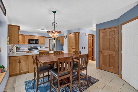Tiny photo for 4621 Hamilton Drive, Davenport, IA 52807 (MLS # 12679266)