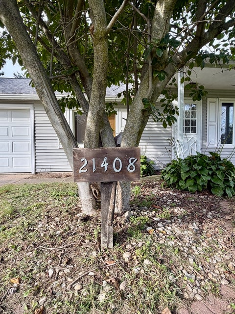 Tiny photo for 21408 Lincoln Road, Sterling, IL 61081 (MLS # 12772529)