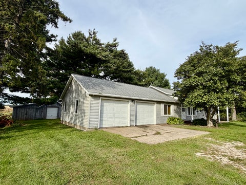 Tiny photo for 21408 Lincoln Road, Sterling, IL 61081 (MLS # 12772529)