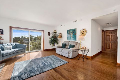 Tiny photo for 145 S York Street #322, Elmhurst, IL 60126 (MLS # 12486748)