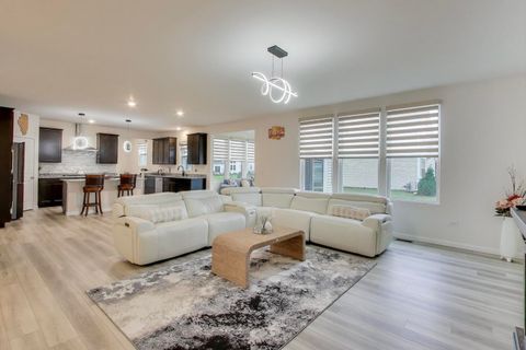 Tiny photo for 3374 Sage Circle, Mundelein, IL 60060 (MLS # 12519168)