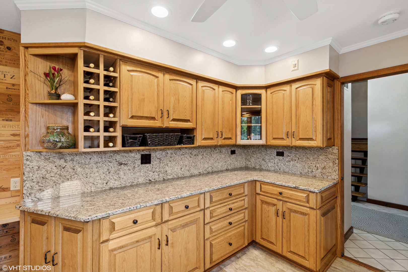 1142 N Perry Drive