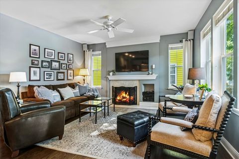 Tiny photo for 339 Lasalle Street, Vernon Hills, IL 60061 (MLS # 12470840)