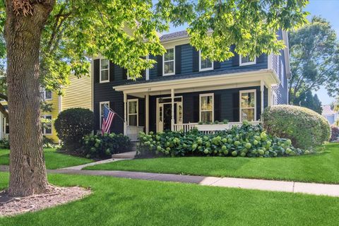 Photo of 339 Lasalle Street, Vernon Hills, IL 60061 (MLS # 12470840)