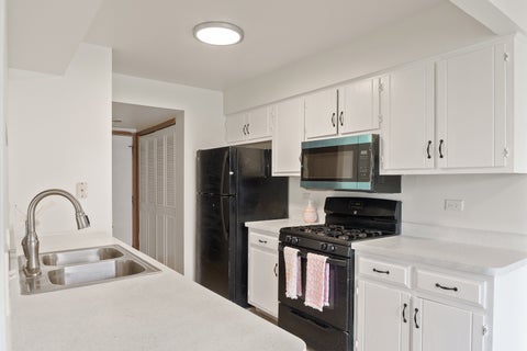 Tiny photo for 19401 Hickory Place, Country Club Hills, IL 60478 (MLS # 12765175)
