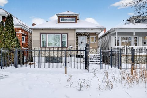 Tiny photo for 8330 S Essex Avenue, Chicago, IL 60617 (MLS # 12558084)