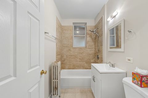Tiny photo for 2002 W Estes Avenue #1, Chicago, IL 60645 (MLS # 12589999)