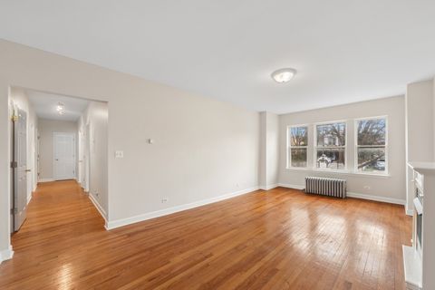 Tiny photo for 2002 W Estes Avenue #1, Chicago, IL 60645 (MLS # 12589999)