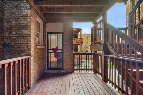 Tiny photo for 2002 W Estes Avenue #1, Chicago, IL 60645 (MLS # 12589999)