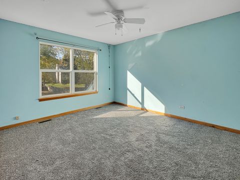Tiny photo for 1228 Pennsylvania Avenue, Winthrop Harbor, IL 60096 (MLS # 12495091)