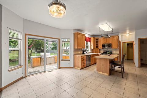 Tiny photo for 1228 Pennsylvania Avenue, Winthrop Harbor, IL 60096 (MLS # 12495091)