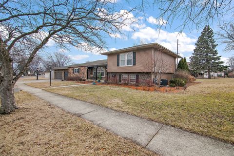 Tiny photo for 206 Meadows Road South, Bourbonnais, IL 60914 (MLS # 12571150)
