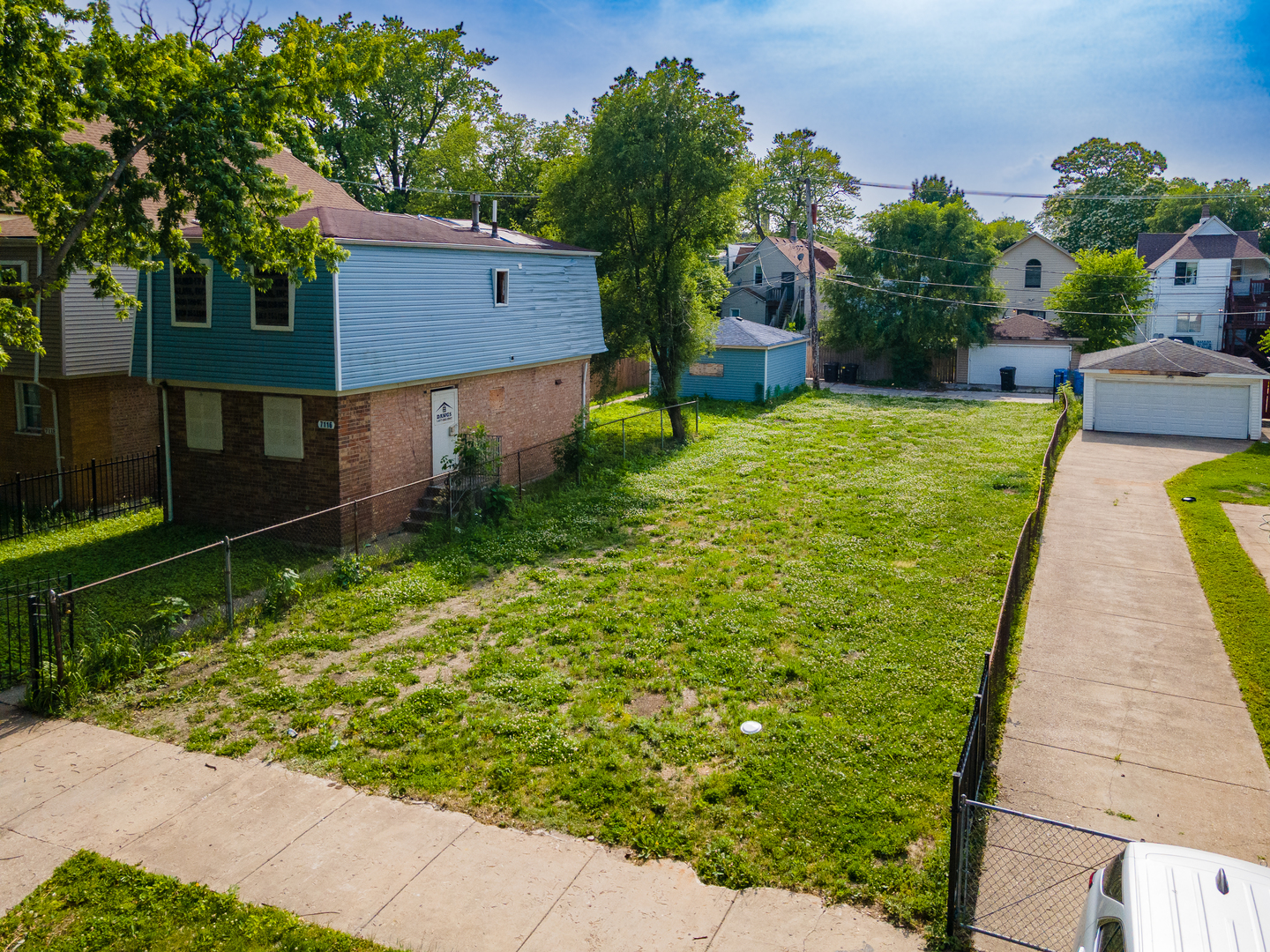 7112 S University Avenue