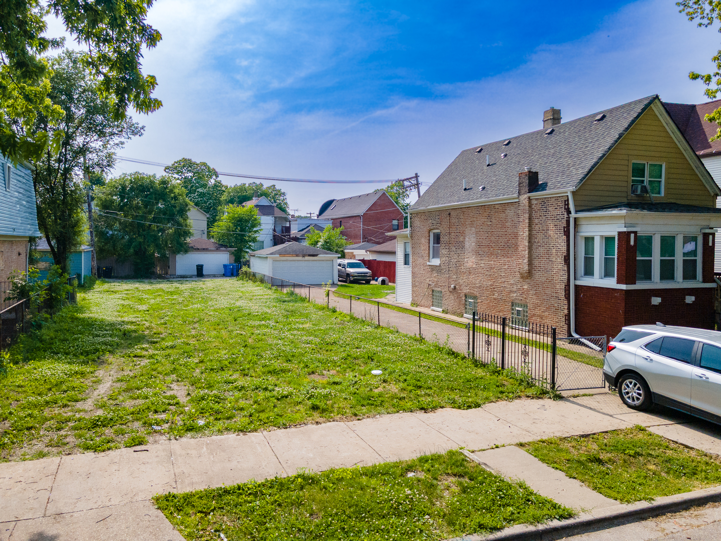 7112 S University Avenue