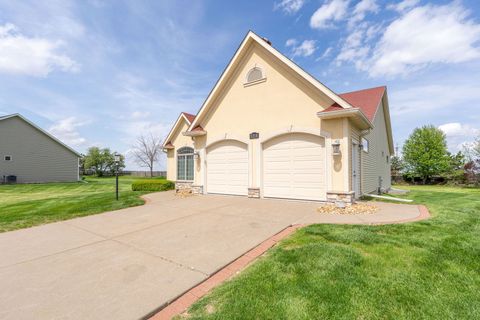 Tiny photo for 5310 Baraboo Court, Davenport, IA 52804 (MLS # 12625971)