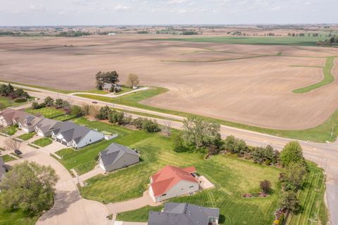 Tiny photo for 5310 Baraboo Court, Davenport, IA 52804 (MLS # 12625971)