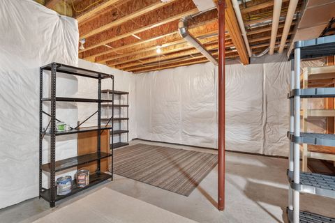 Tiny photo for 5310 Baraboo Court, Davenport, IA 52804 (MLS # 12625971)