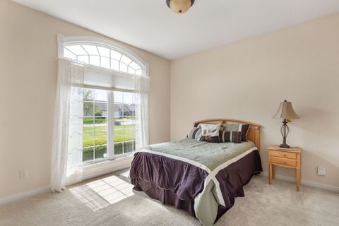 Tiny photo for 5310 Baraboo Court, Davenport, IA 52804 (MLS # 12625971)