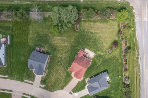 Tiny photo for 5310 Baraboo Court, Davenport, IA 52804 (MLS # 12625971)