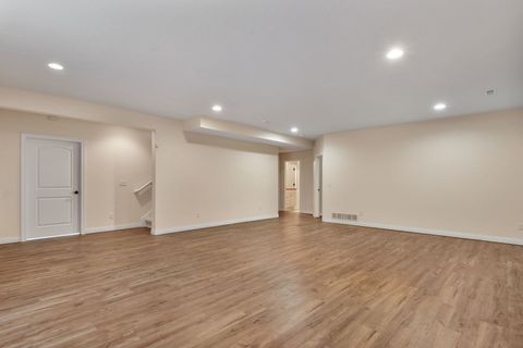 Tiny photo for 5310 Baraboo Court, Davenport, IA 52804 (MLS # 12625971)