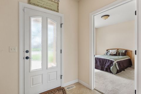 Tiny photo for 5310 Baraboo Court, Davenport, IA 52804 (MLS # 12625971)