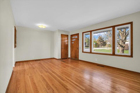 Tiny photo for 9 Glenview Drive, Decatur, IL 62521 (MLS # 12589644)