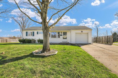 Tiny photo for 9 Glenview Drive, Decatur, IL 62521 (MLS # 12589644)