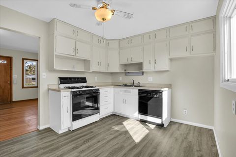 Tiny photo for 9 Glenview Drive, Decatur, IL 62521 (MLS # 12589644)