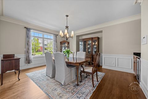 Tiny photo for 4N734 BLUE LAKE Circle, St. Charles, IL 60175 (MLS # 12629530)