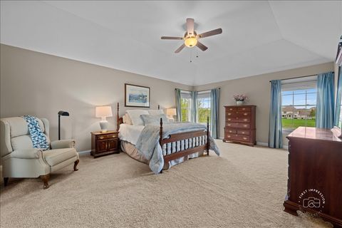 Tiny photo for 4N734 BLUE LAKE Circle, St. Charles, IL 60175 (MLS # 12629530)