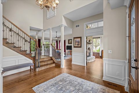 Tiny photo for 4N734 BLUE LAKE Circle, St. Charles, IL 60175 (MLS # 12629530)
