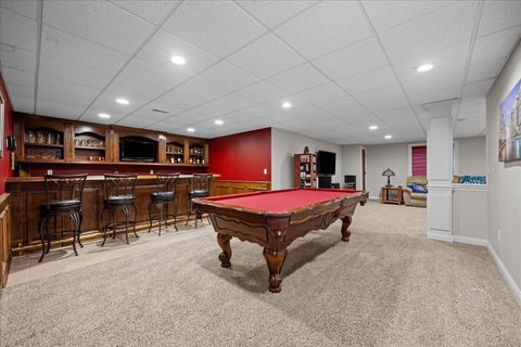 Tiny photo for 4N734 BLUE LAKE Circle, St. Charles, IL 60175 (MLS # 12629530)